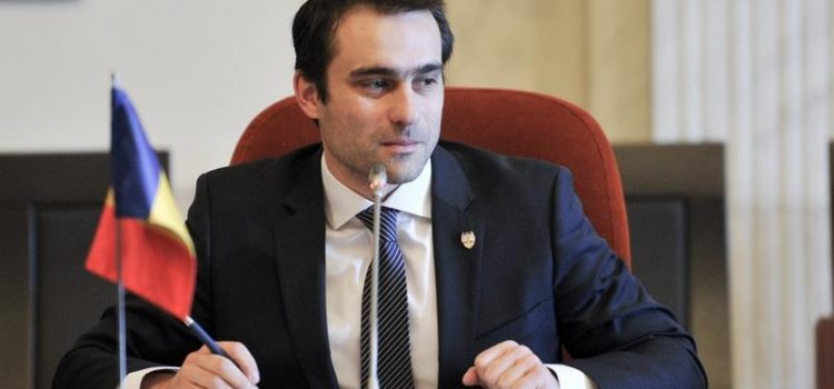 Senatorii USR au început strângerea de semnături pentru revocarea lui Călin Popescu Tăriceanu din funcția Președinte al Senatului