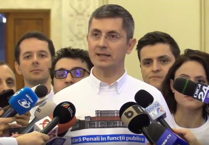 USR îi cere președintelui Iohannis referendum pe justiție. 1 milion de români vor Fără Penali în funcții publice