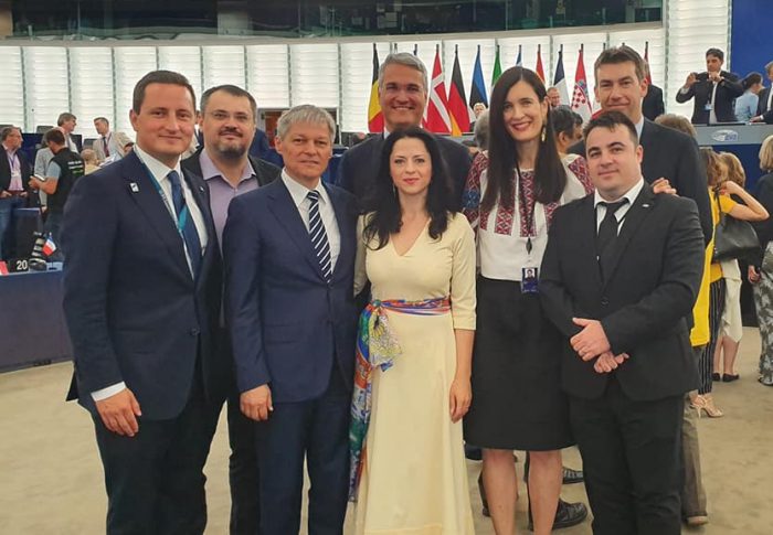 Eurodeputații Alianței 2020 USR PLUS își încep activitatea în Parlamentul European