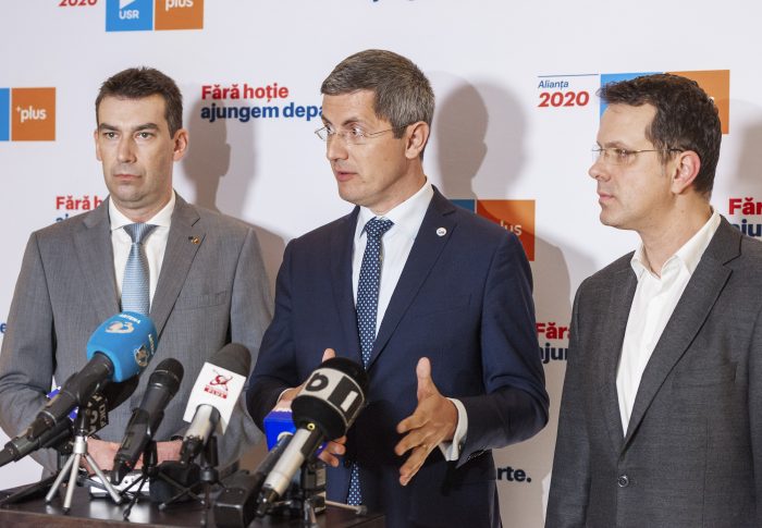 Alianța USR PLUS cere calendar clar pentru anticipate și alegeri în două tururi