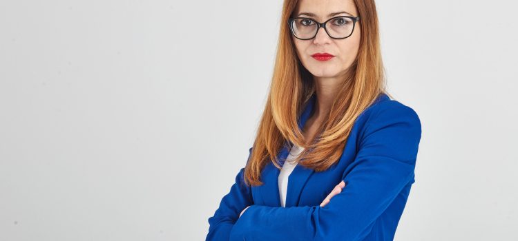 Florina Presadă: ”Presa trebuie să rămână independentă, ferită de orice influență politică. Scutirea de impozit pe venit a jurnaliștilor este un măr otrăvit!”
