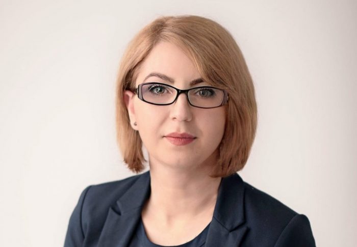 Cum căpușează vechile partide funcțiile publice – cazul Georgetei Tomuță, directorul Agenției Județene pentru Ocuparea Forței de Muncă Hunedoara