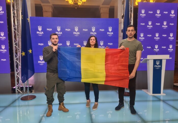 Primii politicieni români care au ajuns la Kiev: deputații USR Filip Havârneanu, Diana Stoica și europarlamentarul Vlad Gheorghe