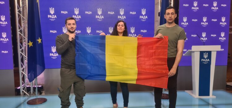 Primii politicieni români care au ajuns la Kiev: deputații USR Filip Havârneanu, Diana Stoica și europarlamentarul Vlad Gheorghe