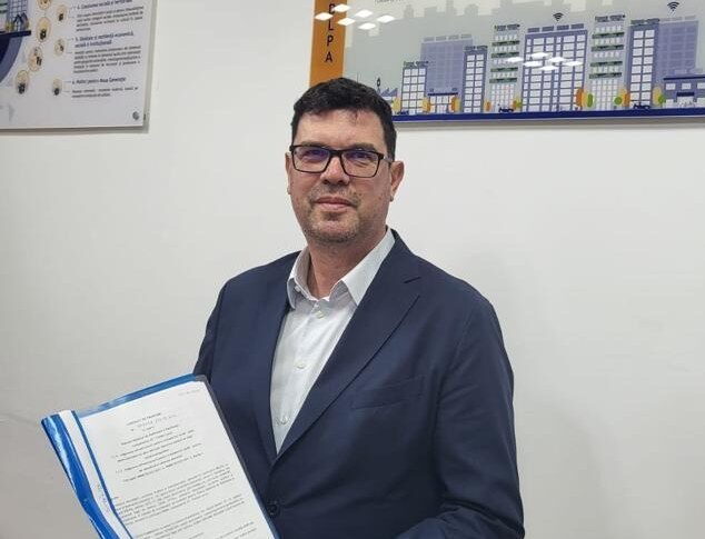 Primarul Horia Bugarin obține prima finanțare externă din istoria Dumbrăviței din fonduri europene pentru infrastructură rutieră