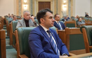 Instanța obligă Ministerul Dezvoltării să facă publice avizele la Legile Educației, așa cum i-a cerut senatorul USR Ștefan Pălărie