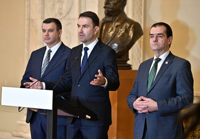 Dreapta Unită îi cere lui Iohannis să convoace referendum pentru eliminarea pensiilor speciale