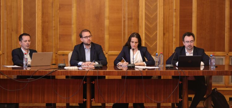 USR, consultări cu sindicate și patronate pentru soluții la criza bugetară