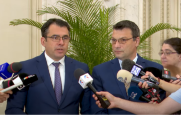 USR: Moțiunea de cenzură a partidelor extremiste este una împotriva României și a cetățenilor ei